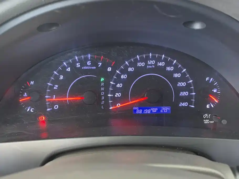 Toyota Camry — миниатюра 14