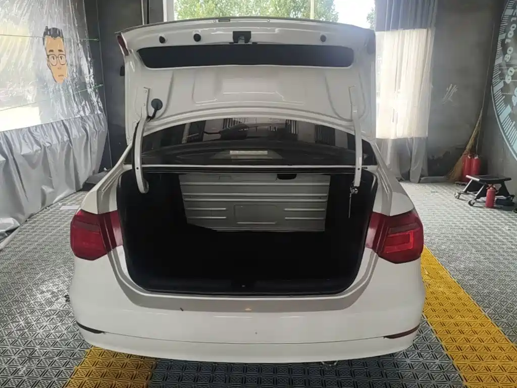 Volkswagen Jetta — миниатюра 19