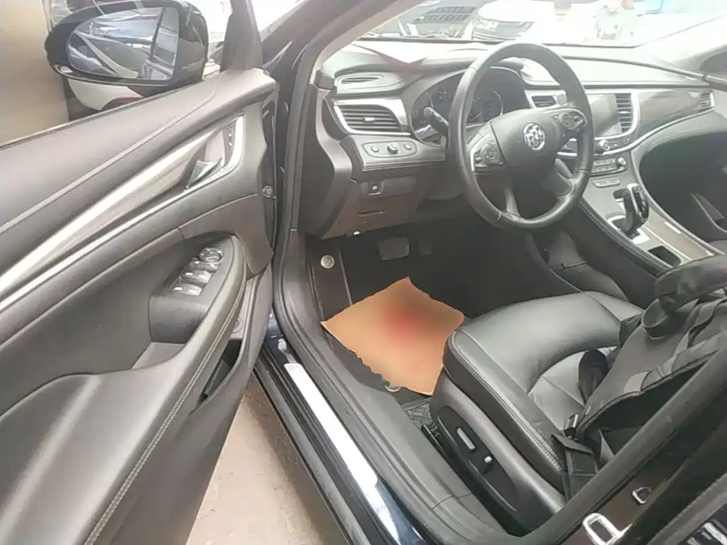 Buick LaCrosse — миниатюра 16