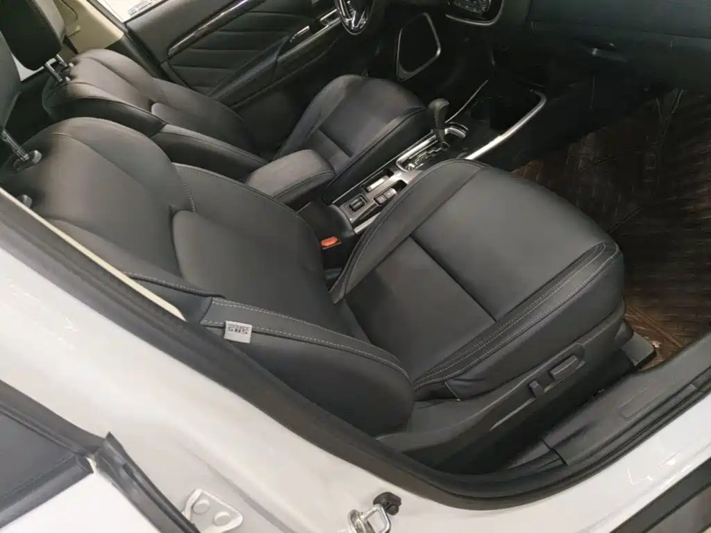 Mitsubishi Outlander — миниатюра 25