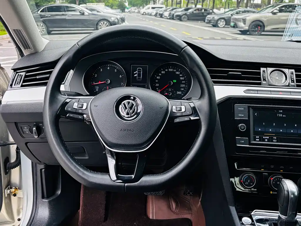 Volkswagen Magotan 2019 330TSI DSG Lead VI