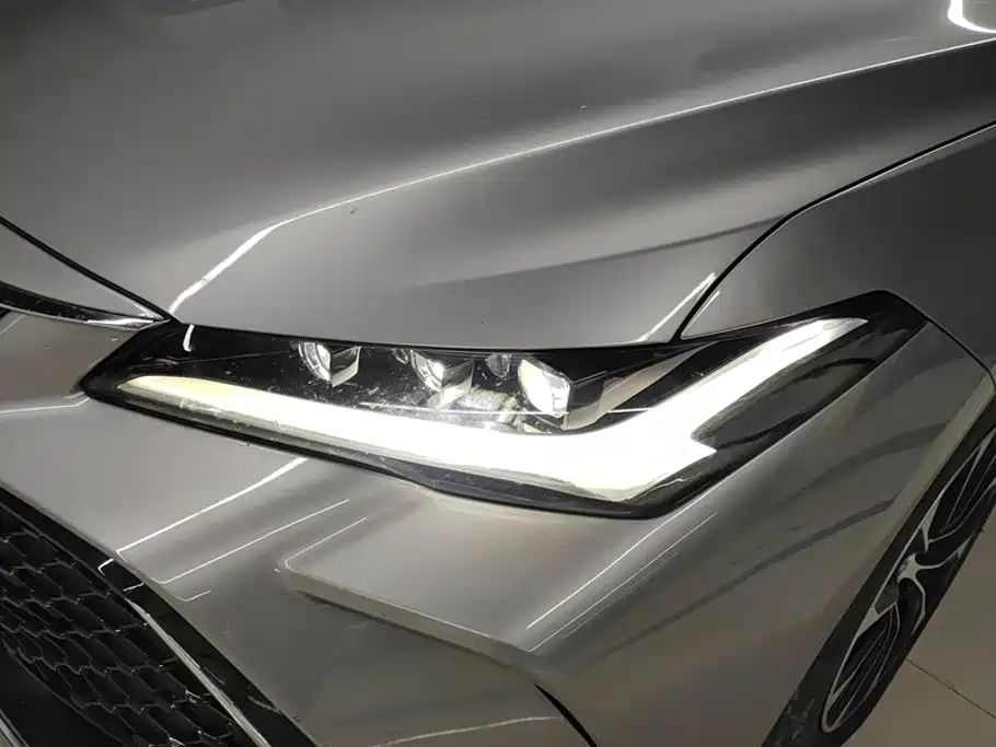 Toyota Avalon — миниатюра 5