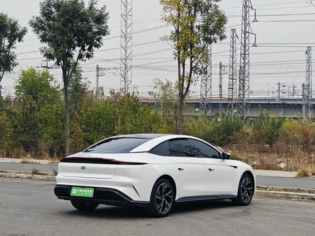 ZHIJI AUTOMOBILE ZHIJI L7