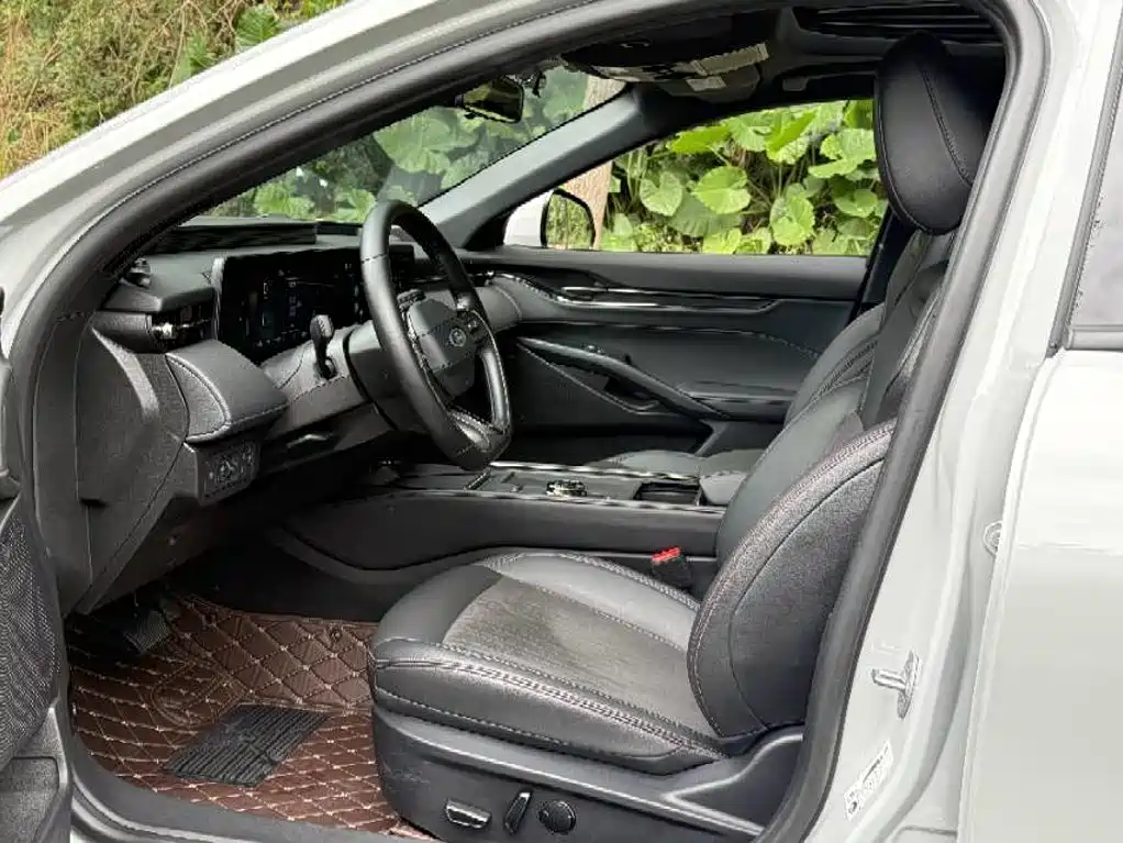 Ford Mondeo — миниатюра 9