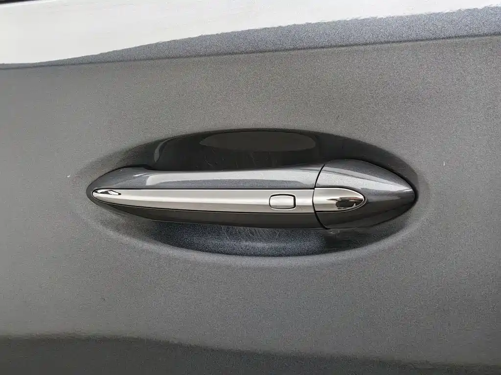 Buick Enclave — миниатюра 18