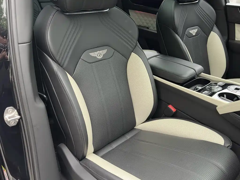 Bentley Bentayga — фотографии объявления, Фото 14