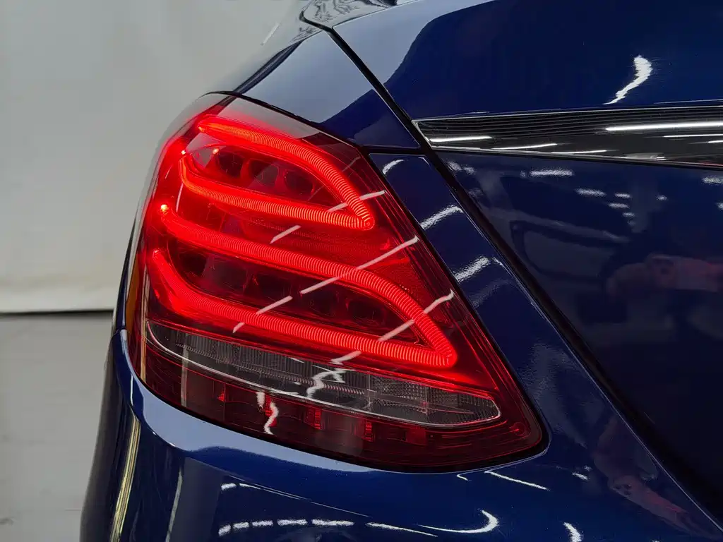 Mercedes-Benz C-Class — миниатюра 17