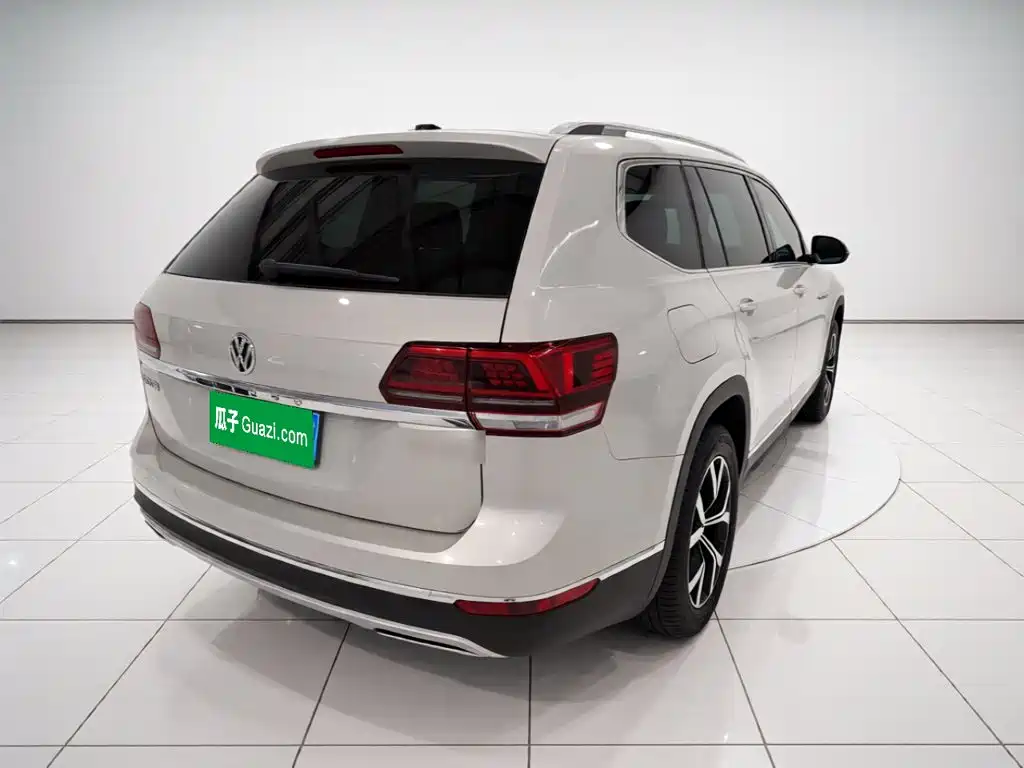 Volkswagen Teramont — миниатюра 4