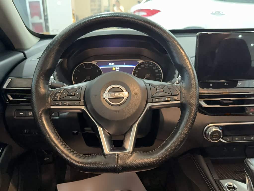 Nissan Teana 2.0 л 2024 г. Чёрный, пробег 47400 км