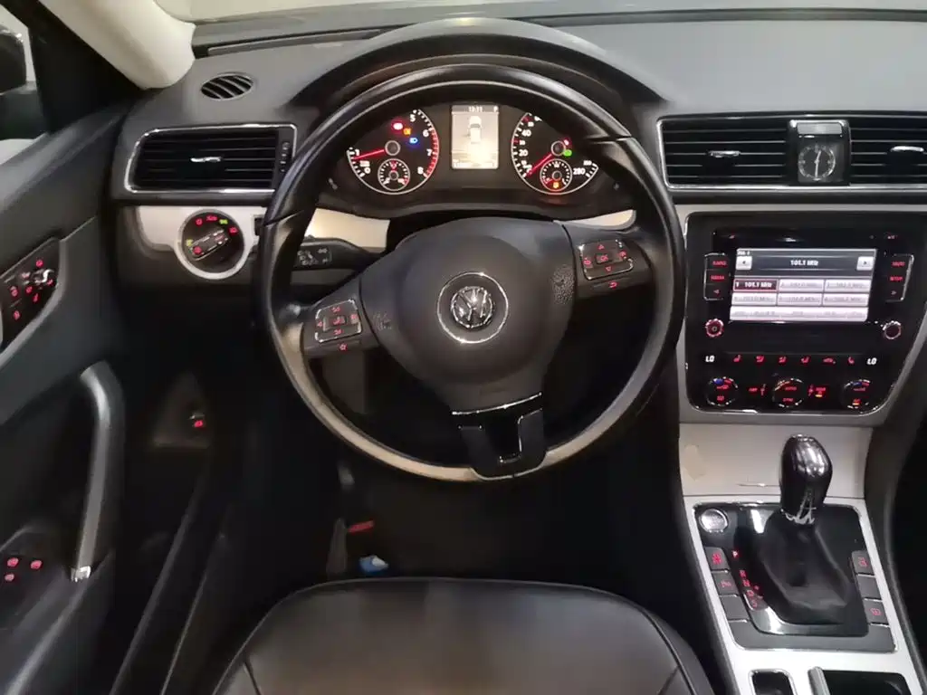 Volkswagen Passat — миниатюра 11