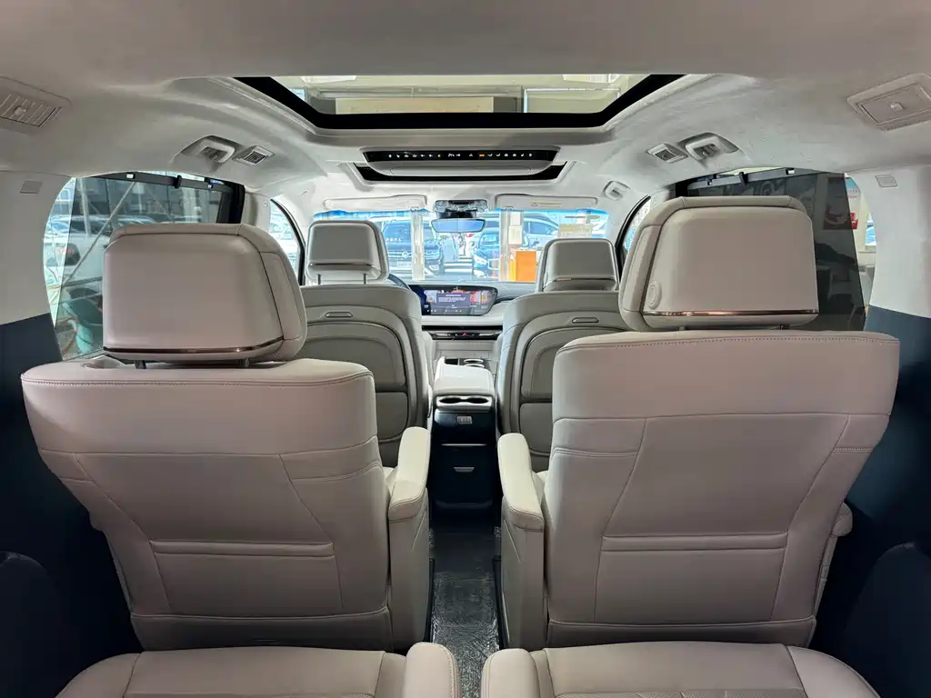 BUICK GL8 NEW ENERGY