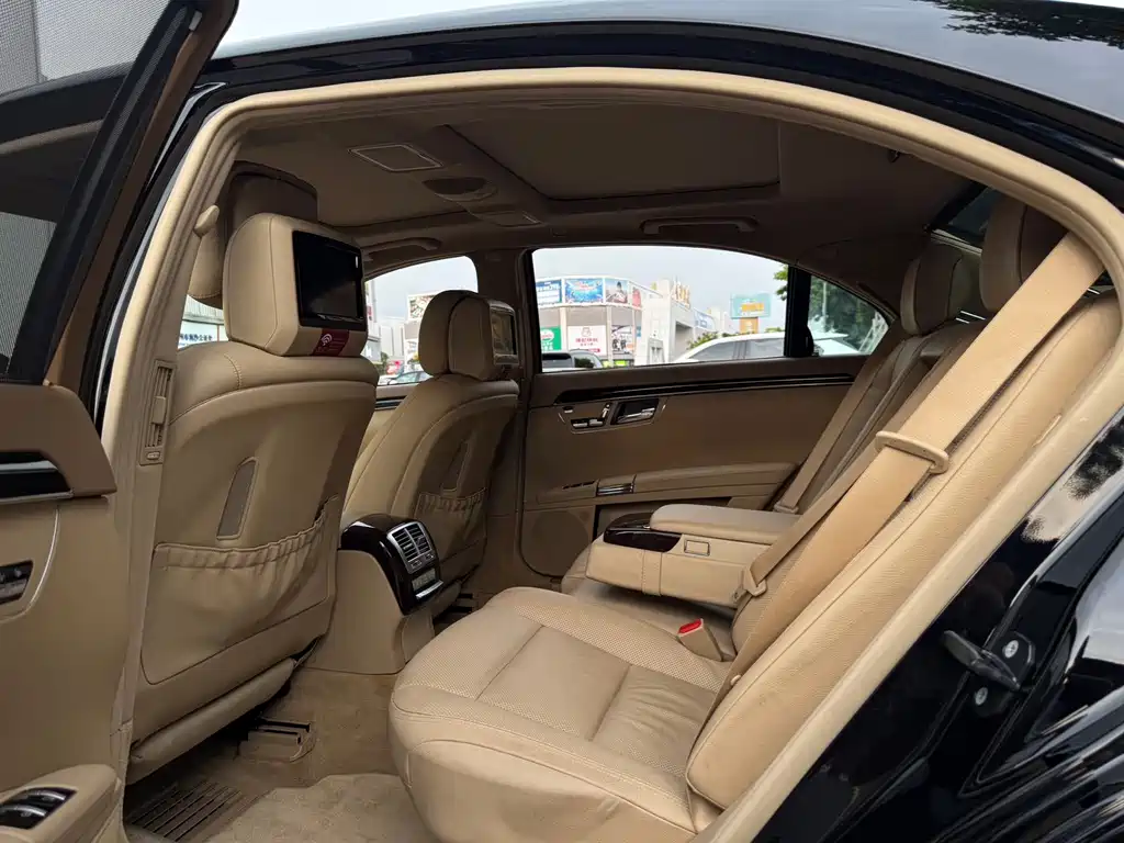 Mercedes-Benz S-Class — миниатюра 9