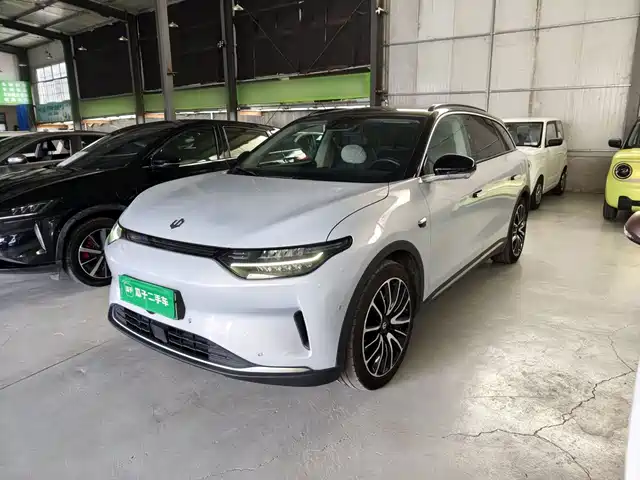 Leapmotor C11
