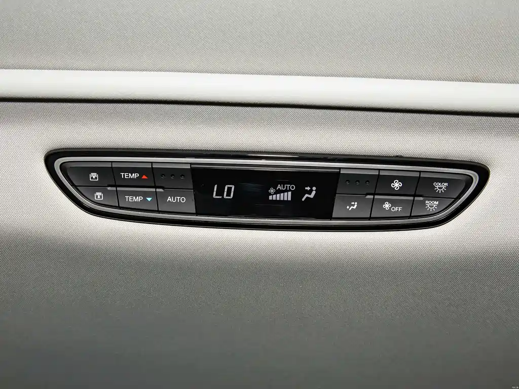 GAC Motor Trumpchi M8 — миниатюра 18
