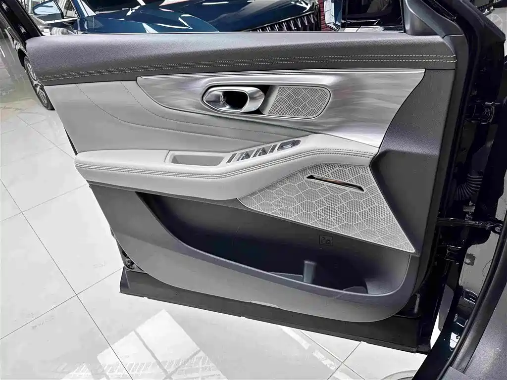 GAC Motor Trumpchi GS8 — миниатюра 11
