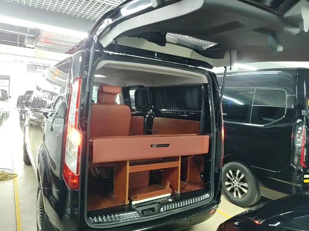 Ford Transit — миниатюра 19