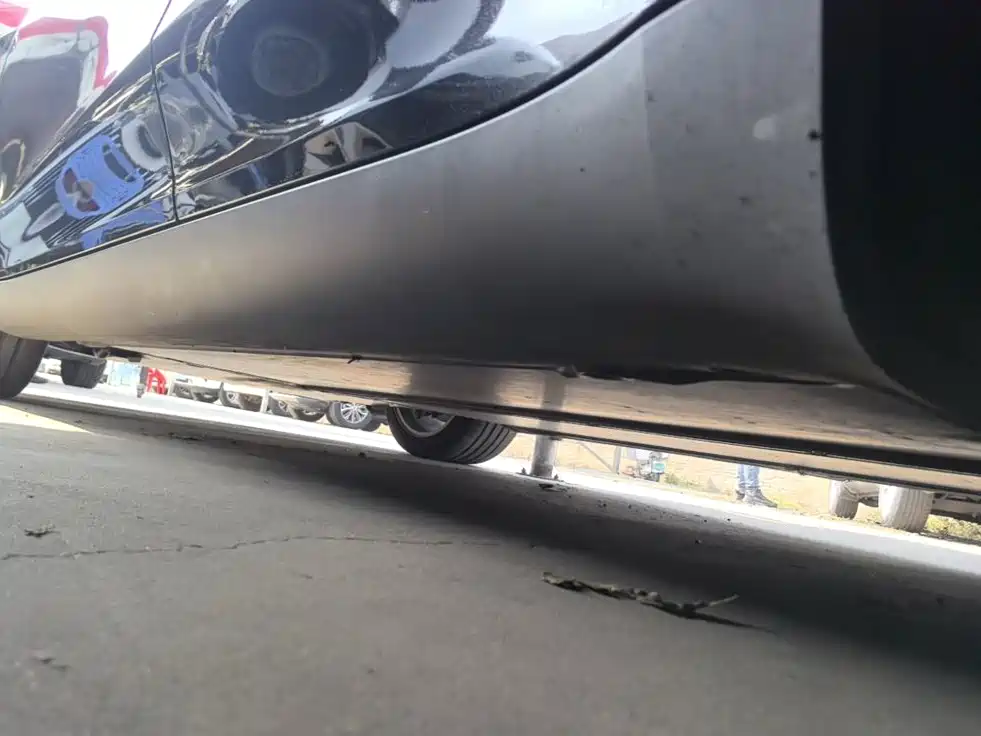 Tesla Model Y — миниатюра 22