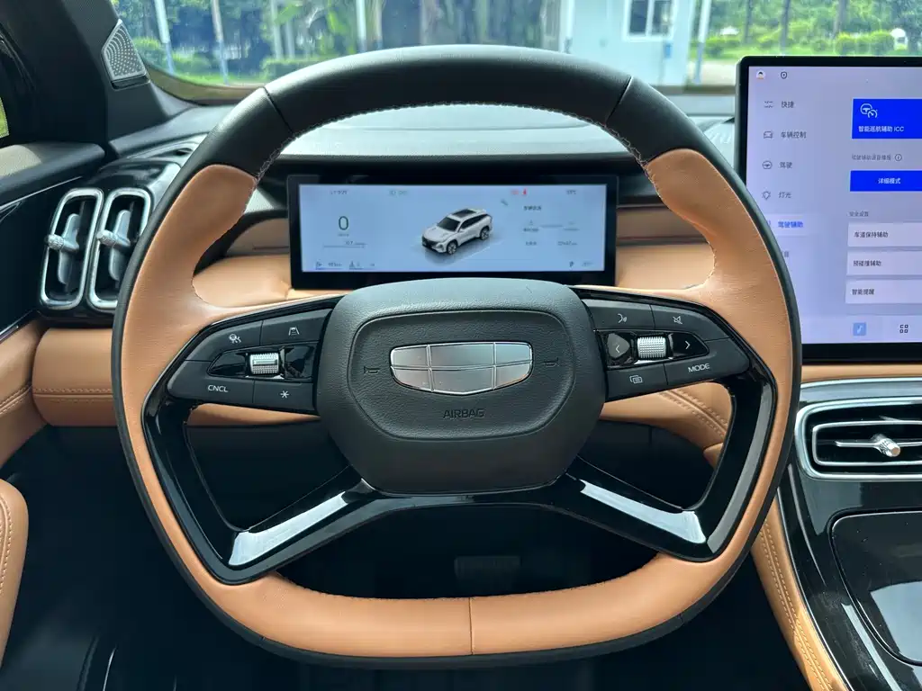 Geely Boyue L — миниатюра 13