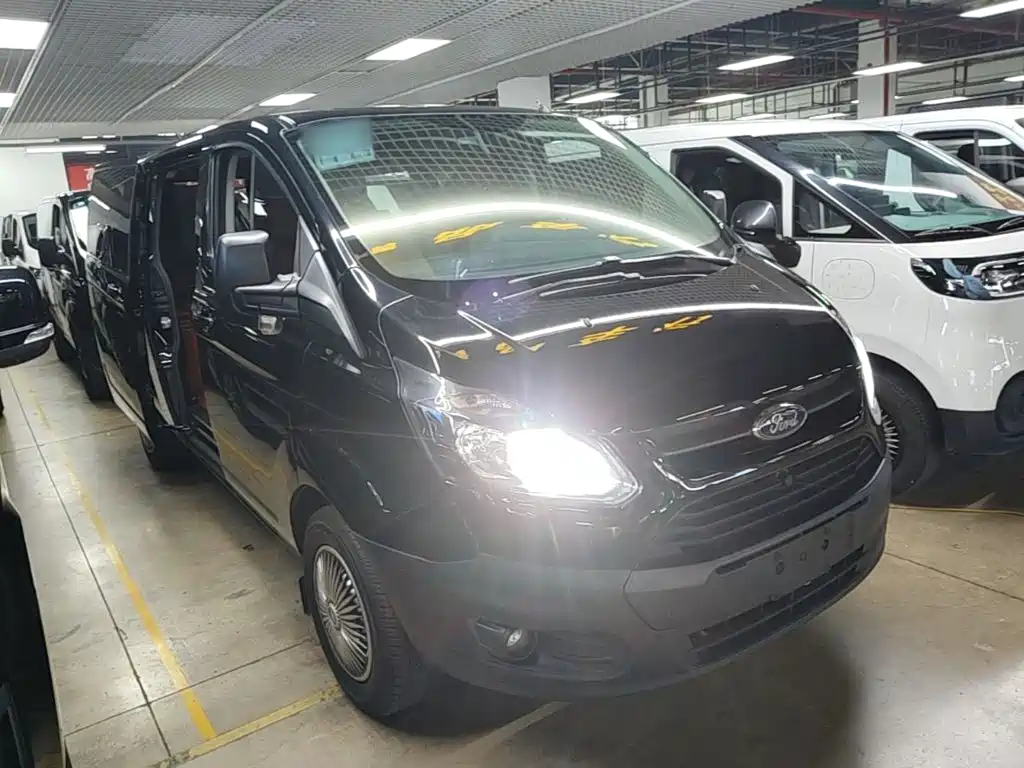 Ford Transit — миниатюра 4