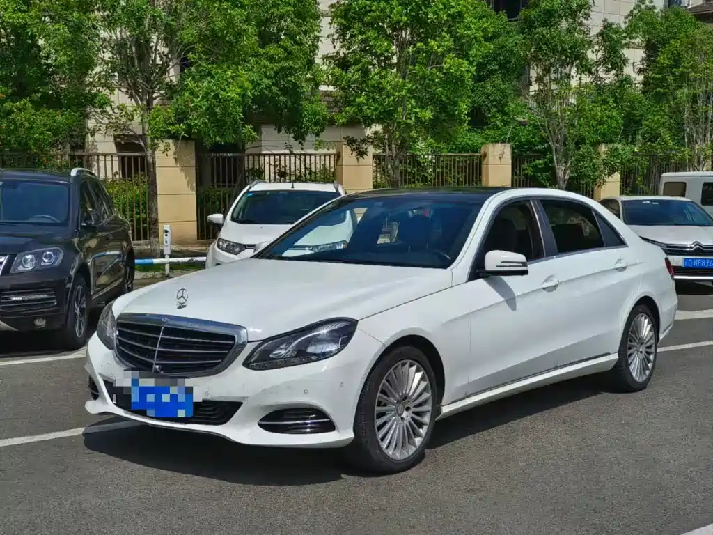 Mercedes-Benz E-Class 2015