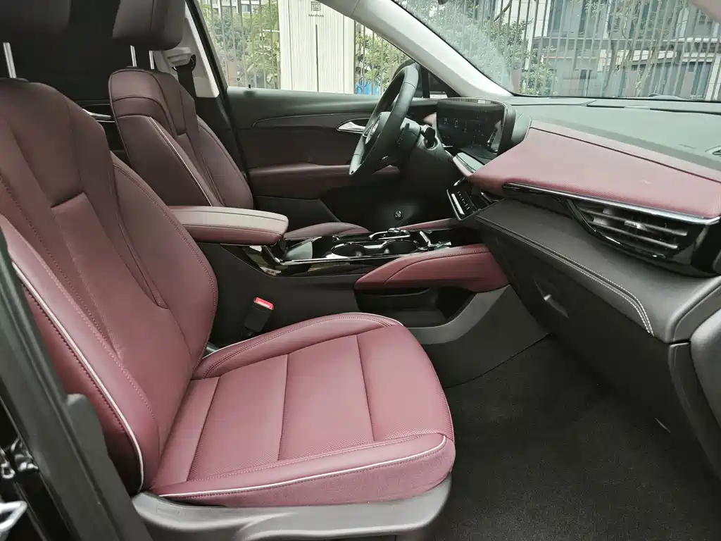 Buick Envision Plus — миниатюра 23
