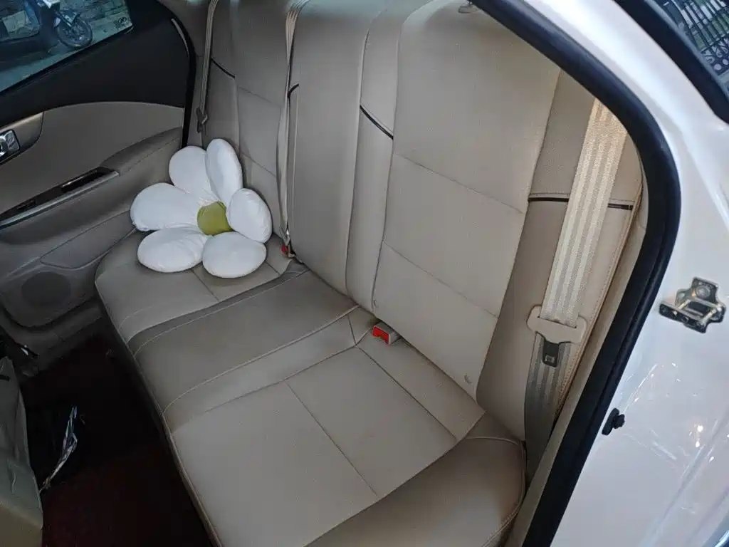 Buick Excelle — миниатюра 13