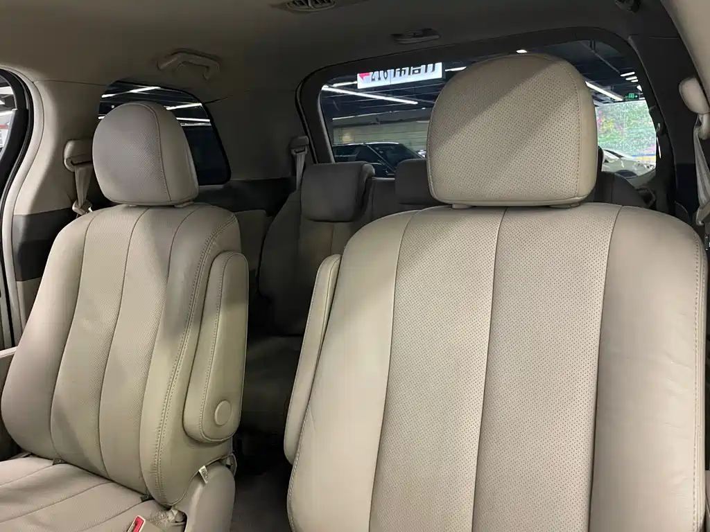 BYD M6 — миниатюра 42