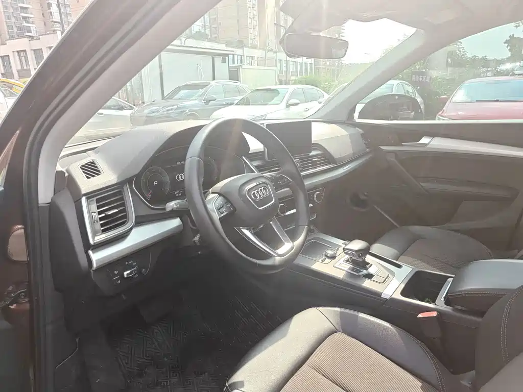 Audi Q5L — миниатюра 7
