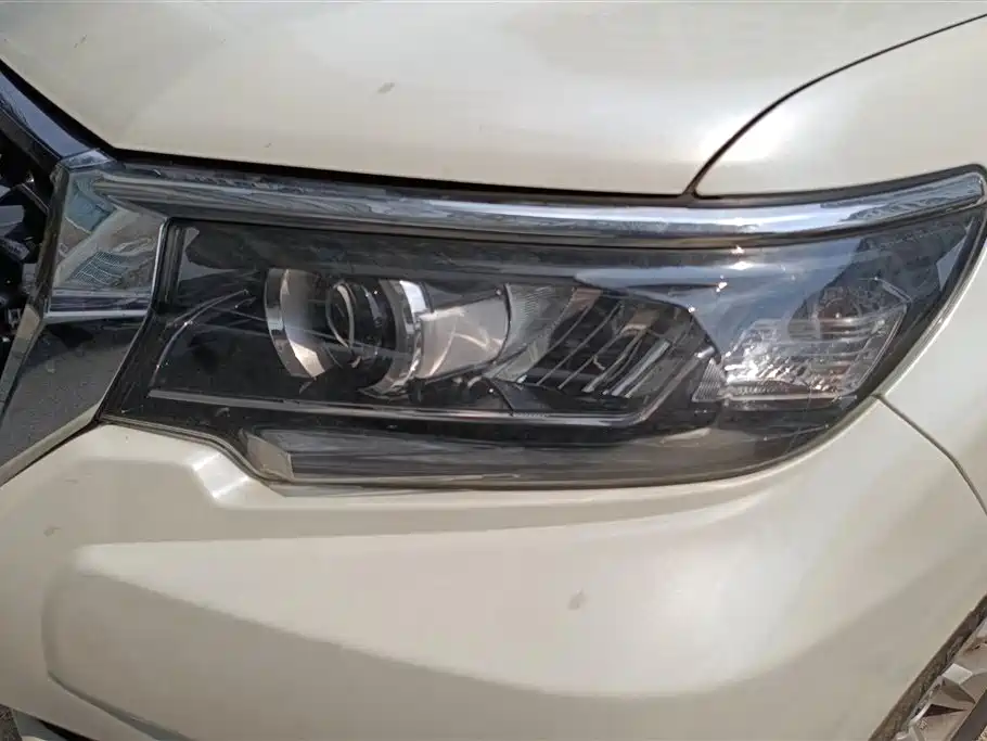 Toyota Land Cruiser Prado 2018 2.7L AT