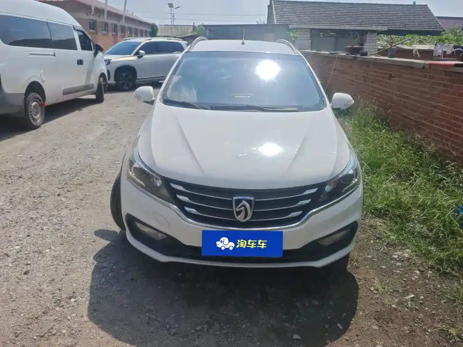 Baojun 310W — миниатюра 2