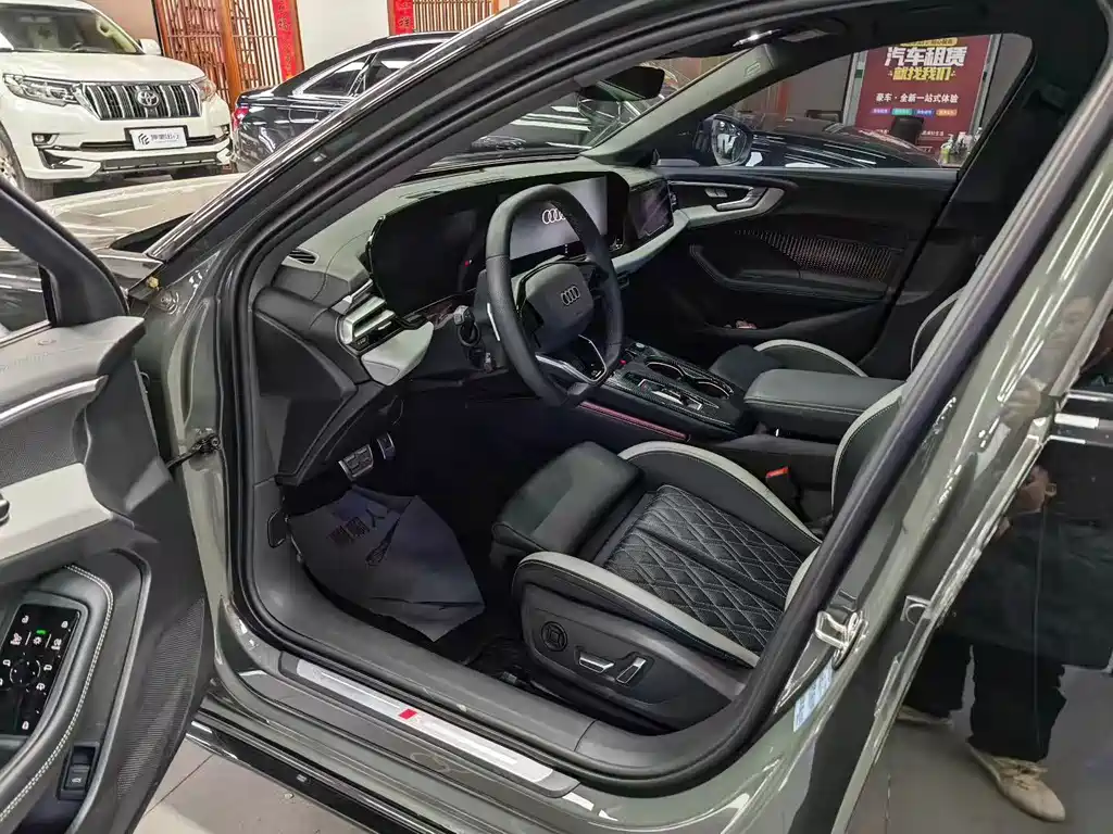 Audi A5L — миниатюра 4