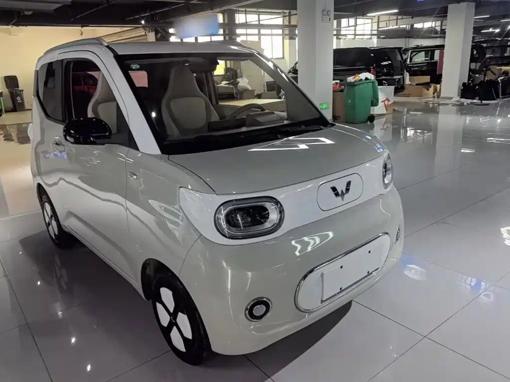 Wuling MINIEV — миниатюра 4
