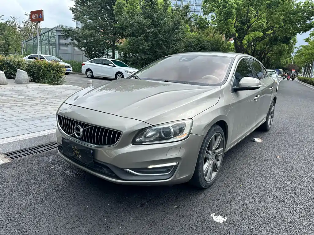 Volvo S60