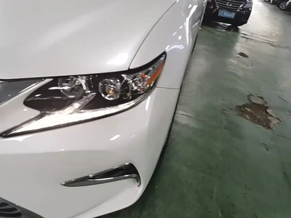 Lexus ES — миниатюра 24
