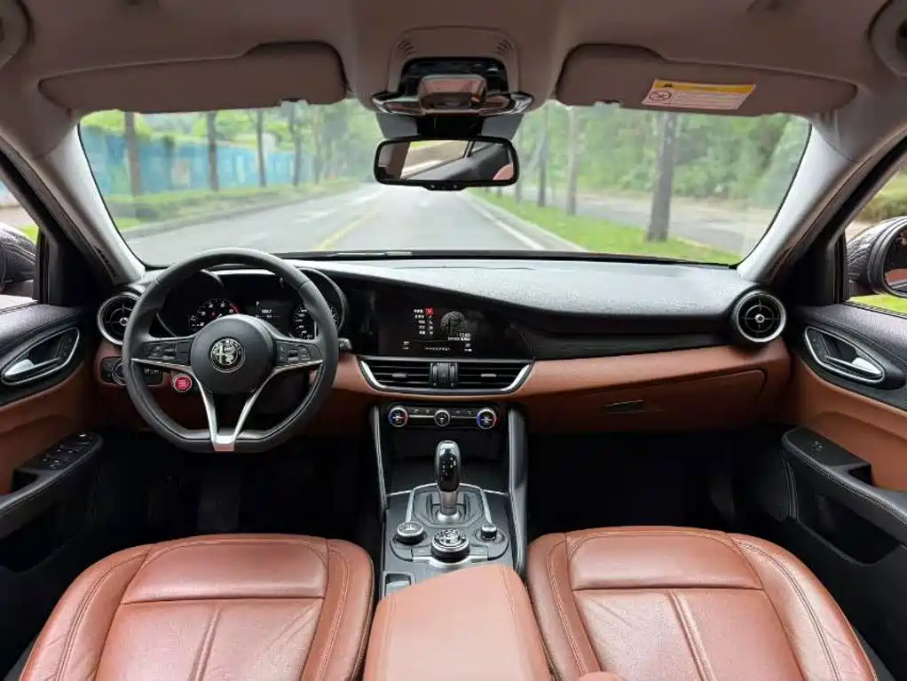 Alfa Romeo Giulia — миниатюра 5