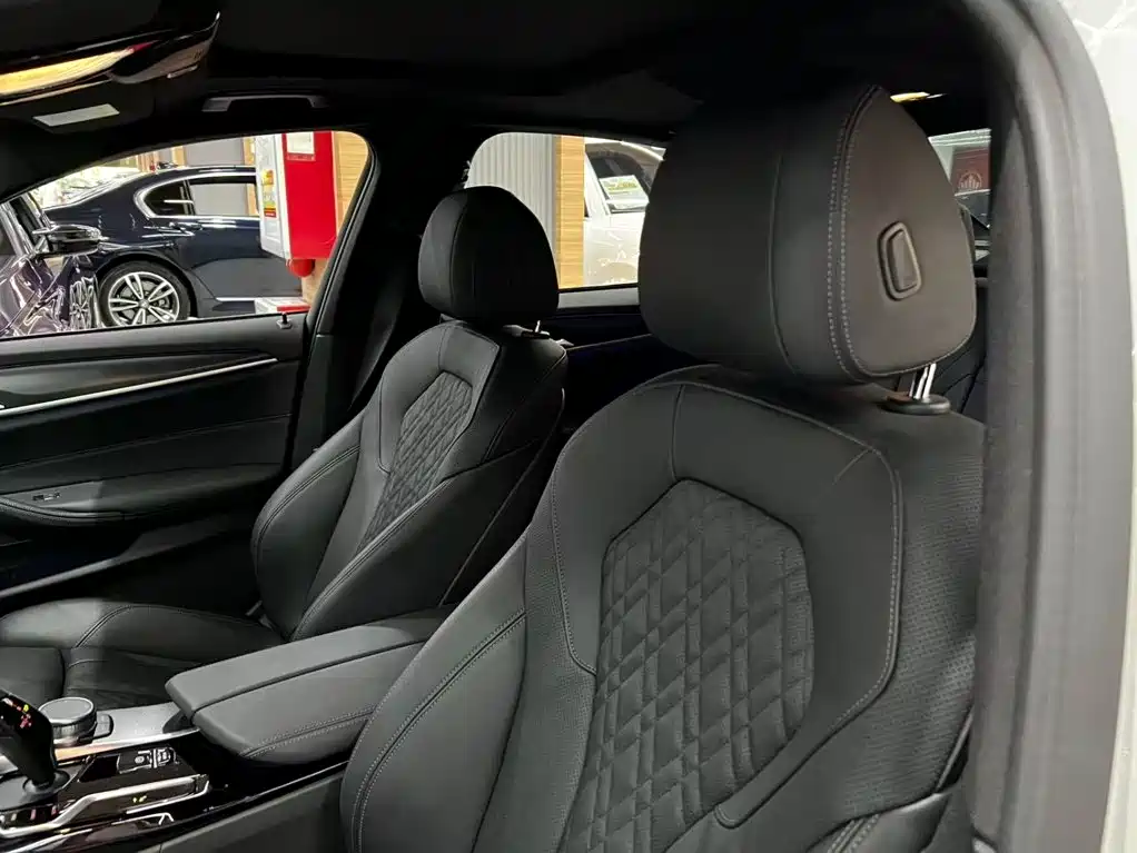 BMW 5 Series (Import) — миниатюра 3