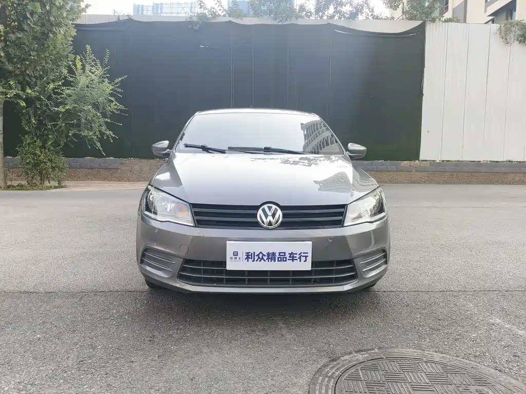 Volkswagen Jetta — миниатюра 2