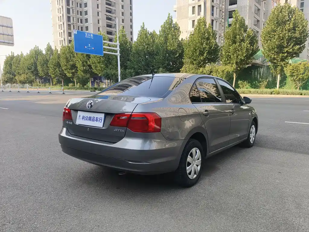 Volkswagen Jetta — миниатюра 8