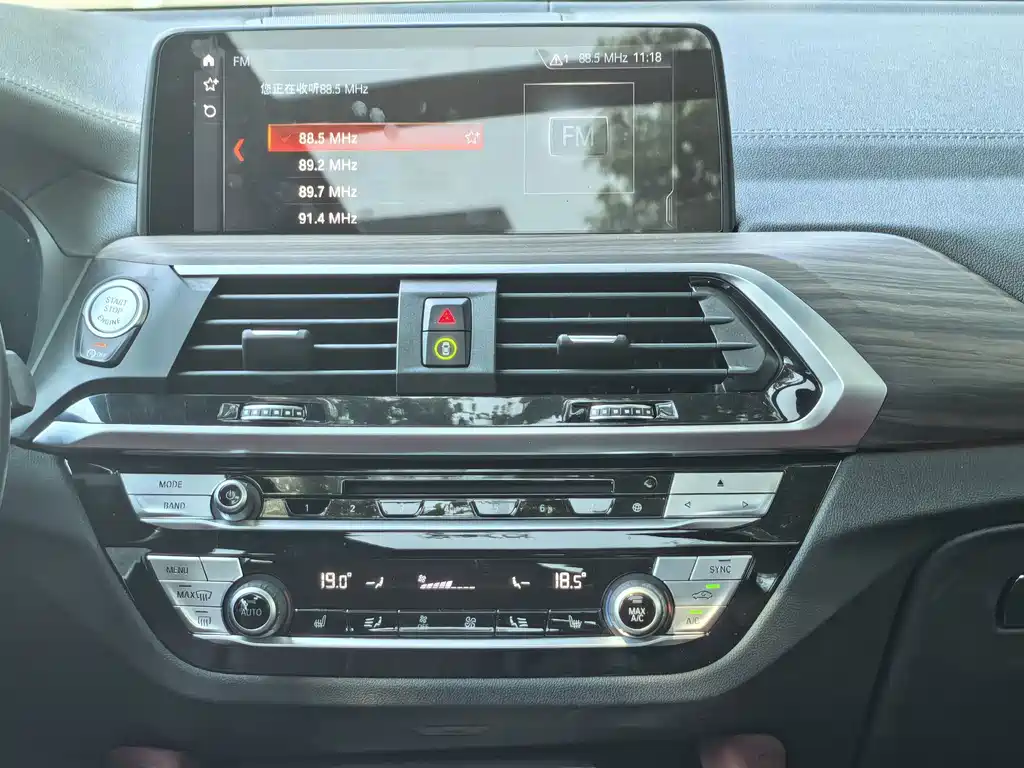 BMW X4 — миниатюра 10