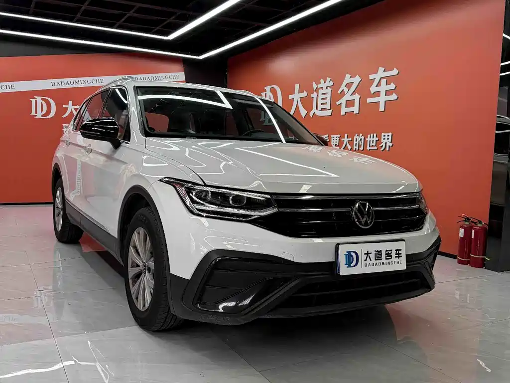 Volkswagen Tiguan L — миниатюра 3