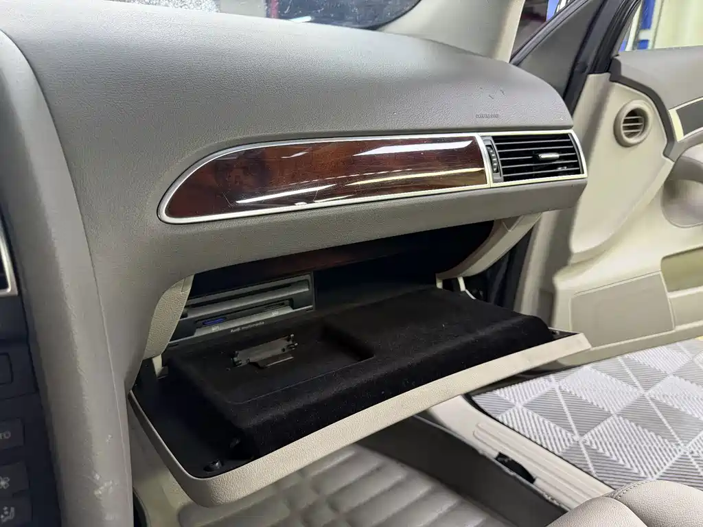 Audi A6L — миниатюра 30