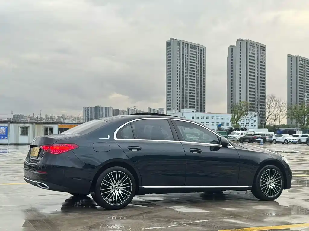 Mercedes-Benz C-Class — миниатюра 9