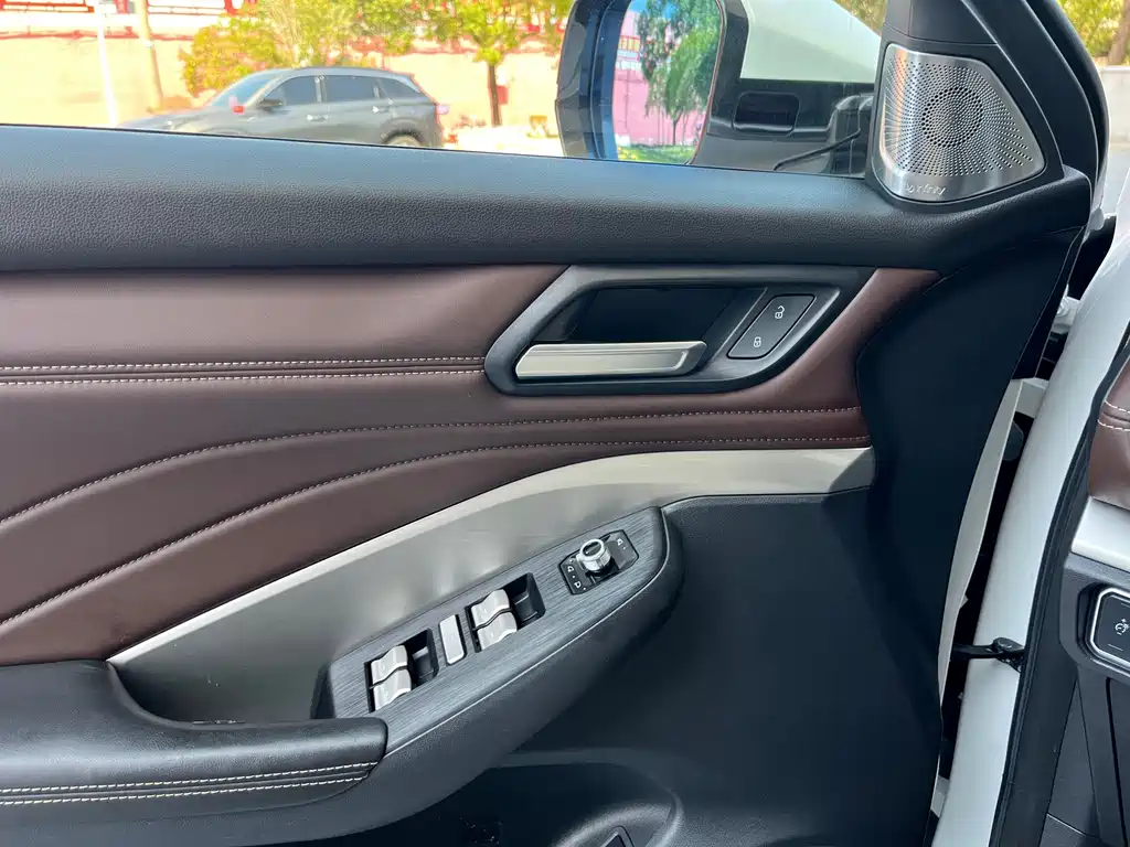 Wey Wey VV6 — миниатюра 21