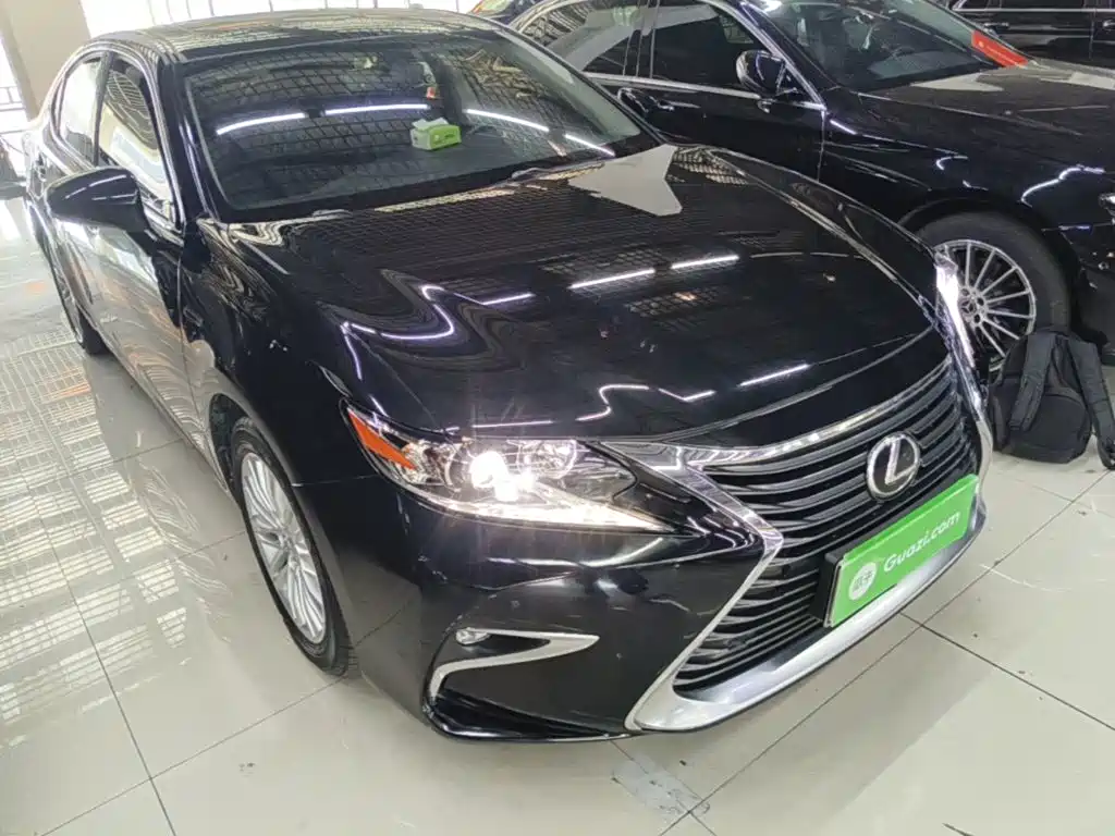 Lexus ES — миниатюра 4