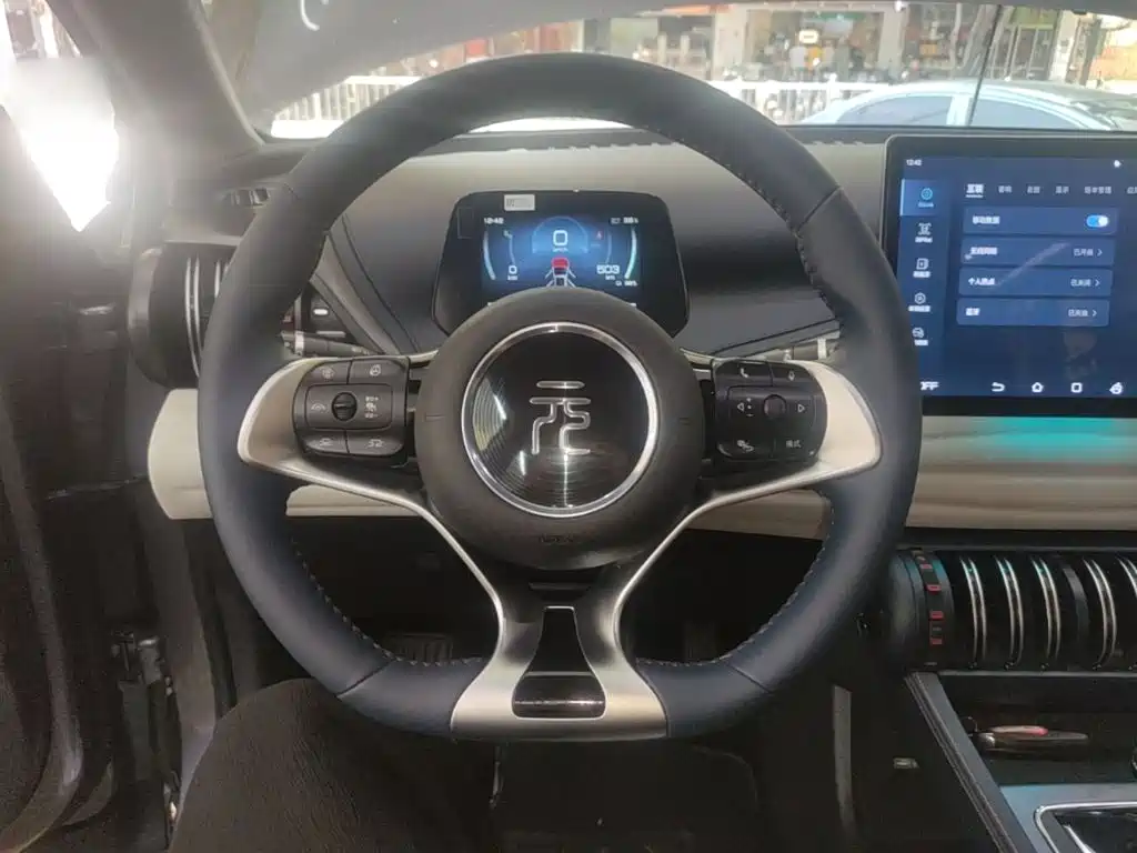 BYD Yuan Plus — миниатюра 11