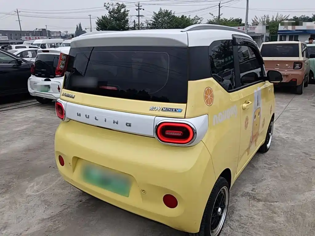 Wuling MINIEV — миниатюра 7