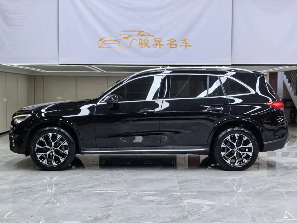 Mercedes-Benz GLC 2023 GLC 260 L 4MATIC Luxury 7 мест