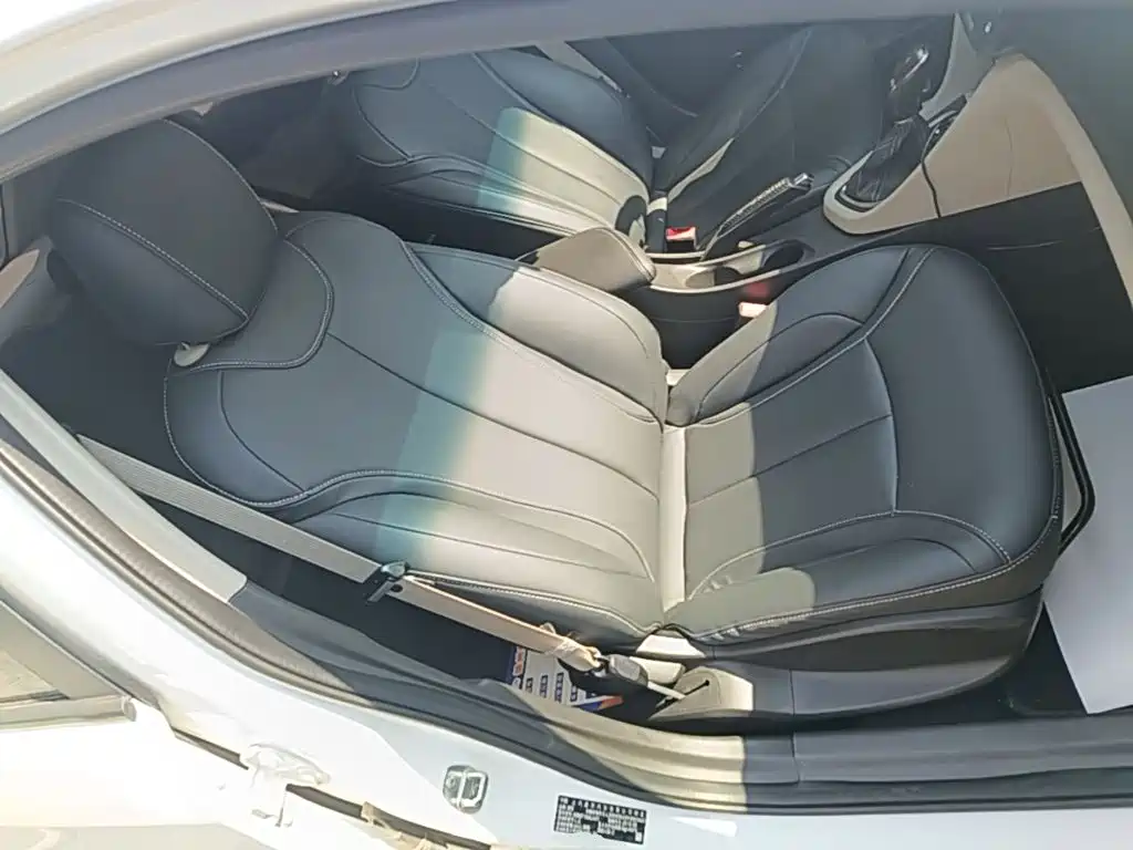 Buick Excelle — миниатюра 25