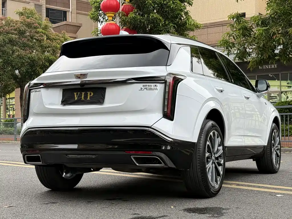 Cadillac XT5 — миниатюра 5