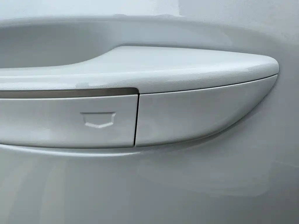 Cadillac XT5 — миниатюра 10